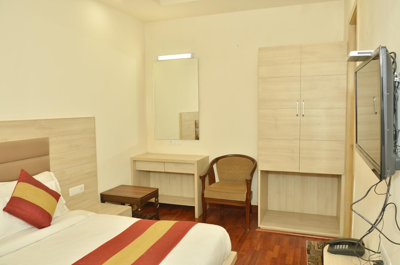 Hotel Temple Inn Amritsar Ngoại thất bức ảnh