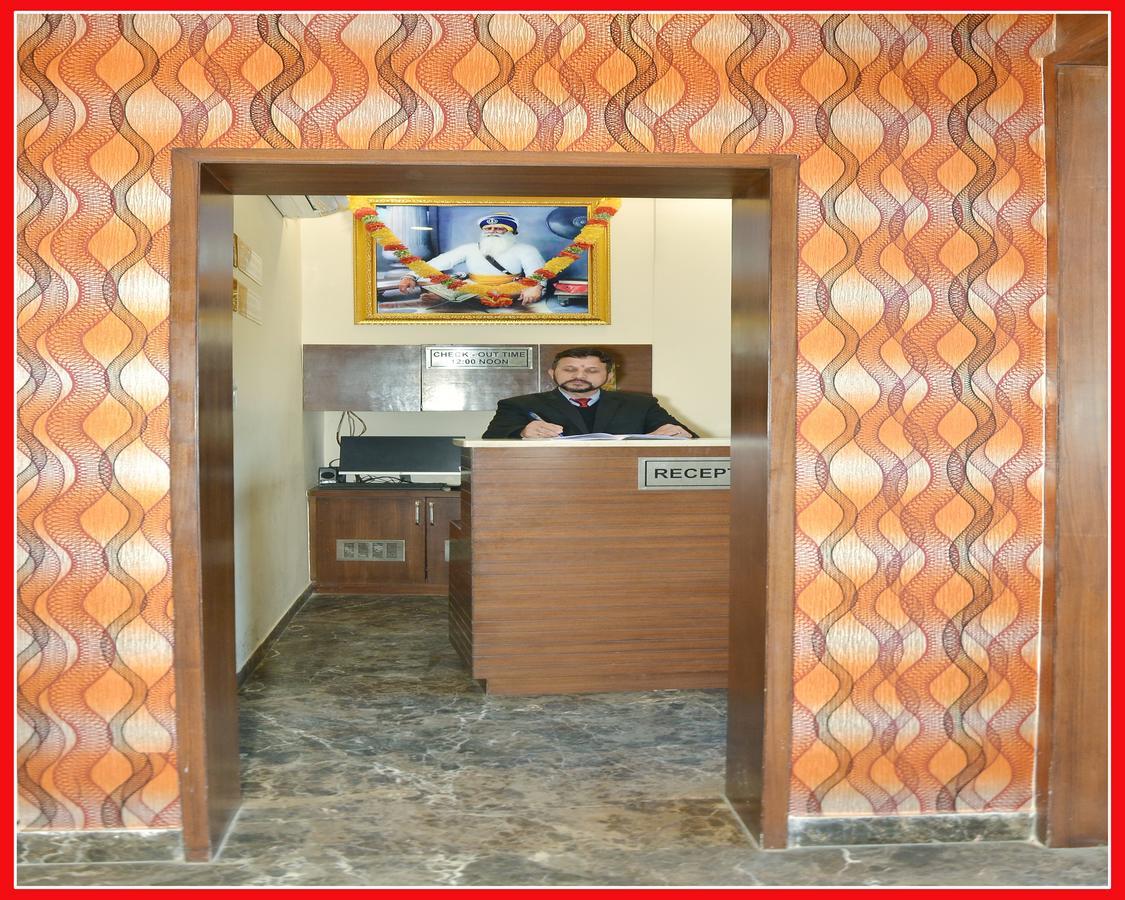 Hotel Temple Inn Amritsar Ngoại thất bức ảnh